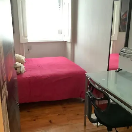 Angel House - Tram Room *